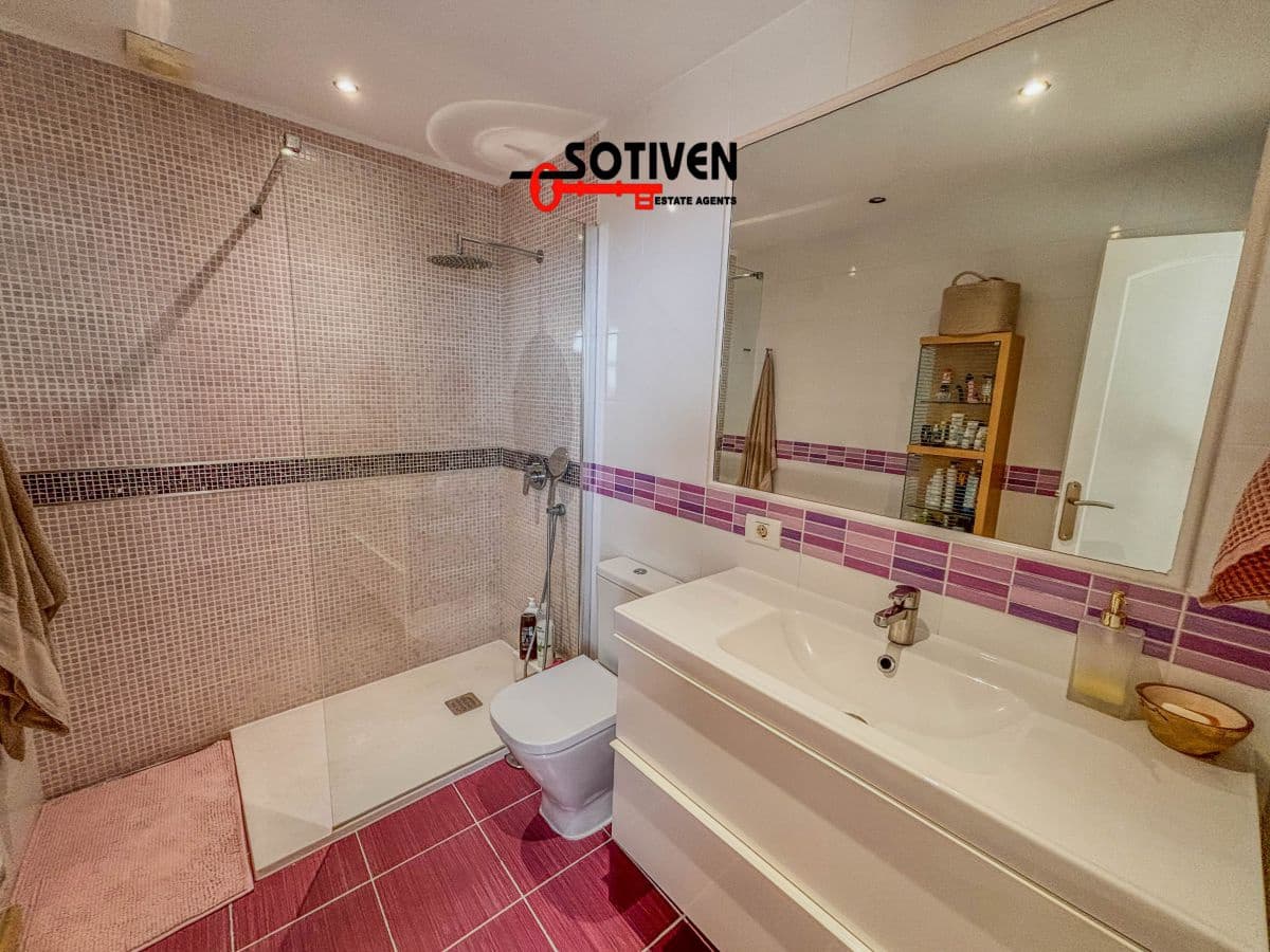 2 bedroom Terraced Villa for rent in Alcala - € 1,600 (Ref: 9406308)