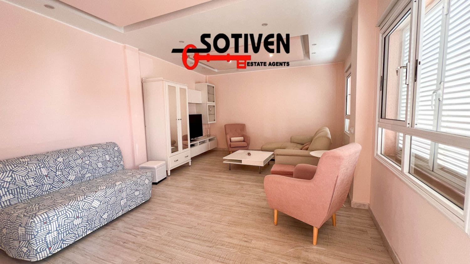 2 bedroom Terraced Villa for rent in Alcala - € 1,600 (Ref: 9406308)