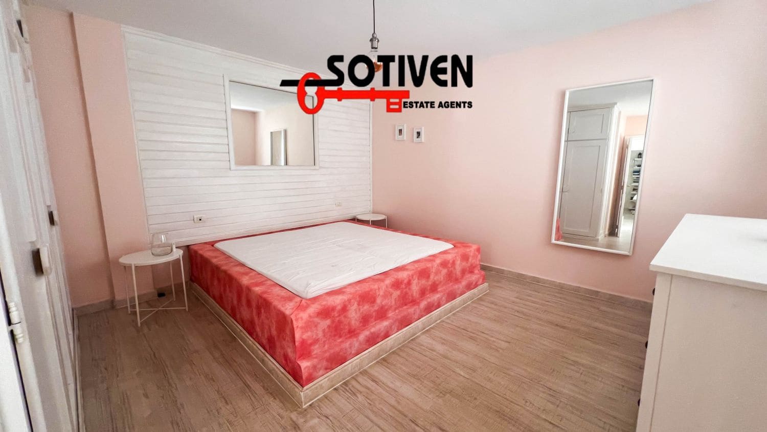 2 bedroom Terraced Villa for rent in Alcala - € 1,600 (Ref: 9406308)