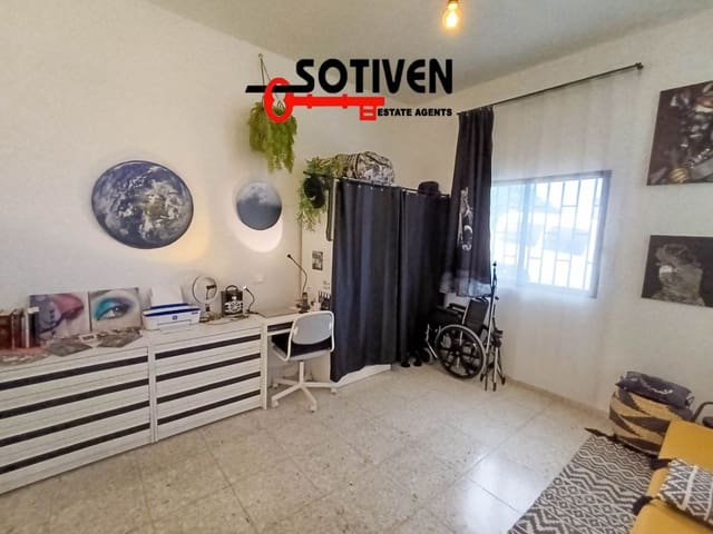 2 sovrum Hus till salu i Los Menores, Adeje med garage - 328 000 € (Ref: 9430758)
