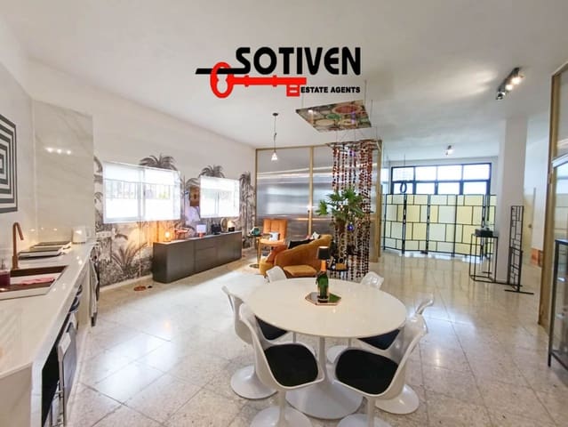 2 sovrum Hus till salu i Los Menores, Adeje med garage - 328 000 € (Ref: 9430758)