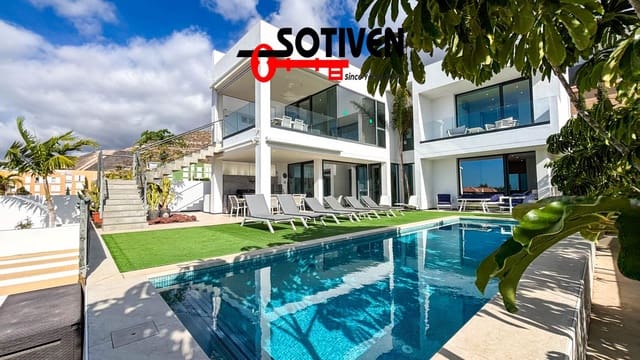 Chalet de 4 habitaciones en Costa Adeje, Adeje en venta - 1.999.000 € (Ref: 9465334)