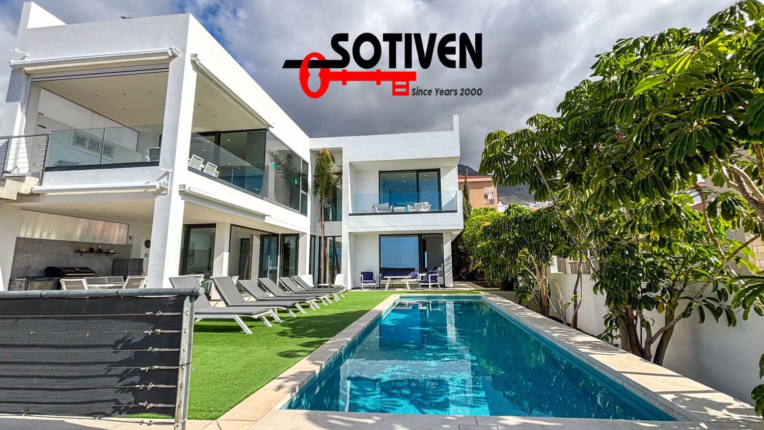 4 makuuhuone Huvila myytävänä paikassa Costa Adeje - 1 999 000 € (Ref: 9465334)