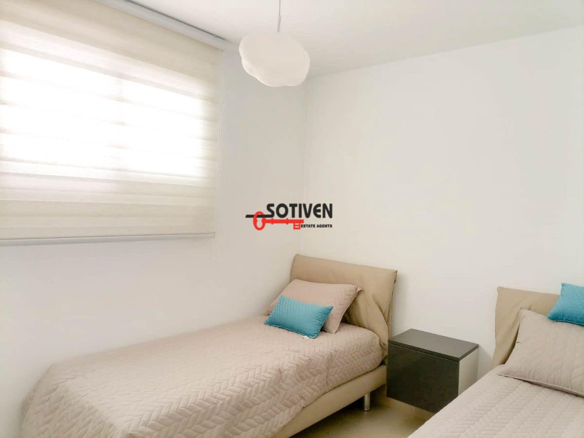 2 Zimmer Penthouse zu vermieten in Adeje mit Garage - 1.200 € (Ref: 9470285)