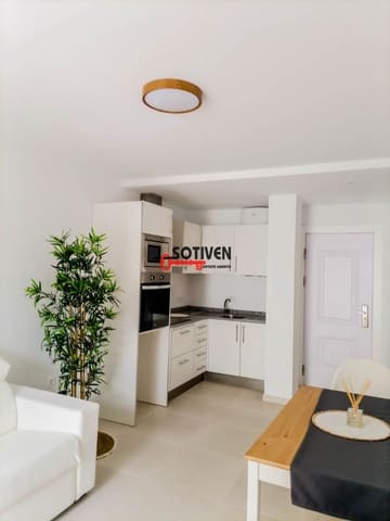 2 bedroom Penthouse for rent in Adeje - € 1,200 (Ref: 9470285)