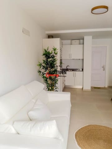 2 bedroom Penthouse for rent in Adeje - € 1,200 (Ref: 9470285)