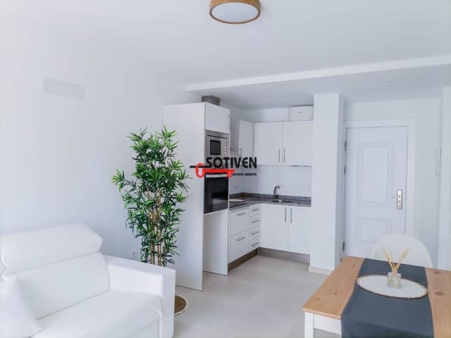 2 bedroom Penthouse for rent in Adeje - € 1,200 (Ref: 9470285)