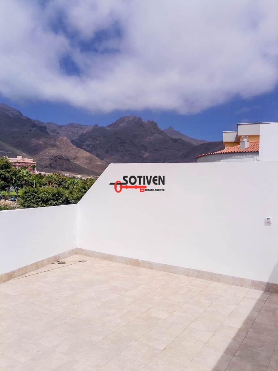 2 Zimmer Penthouse zu vermieten in Adeje mit Garage - 1.200 € (Ref: 9470285)