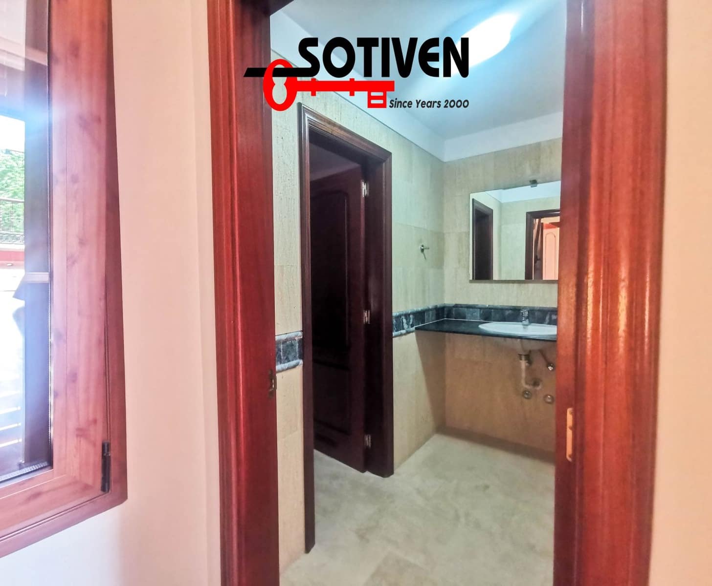 3 bedroom Villa for sale in Costa Adeje with garage - € 1,200,000 (Ref: 9497006)