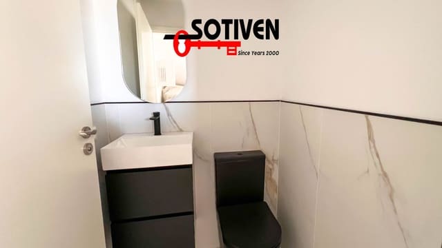 2 quarto Moradia em Banda para arrendar em Playa San Juan, Guía de Isora com garagem - 3 000 € (Ref: 9501956)