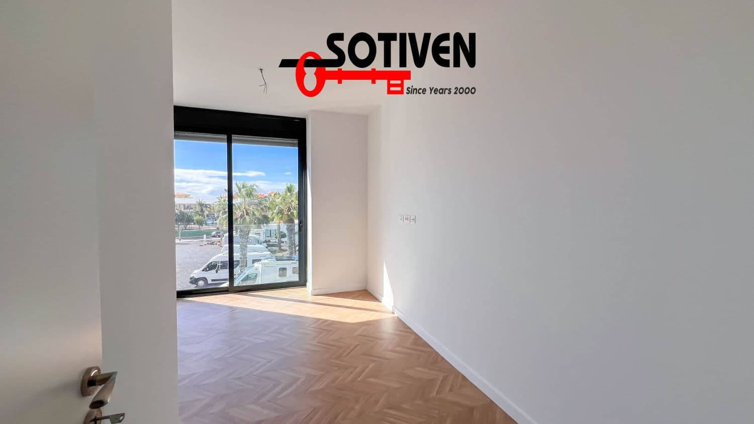 2 quarto Moradia em Banda para arrendar em Playa San Juan com garagem - 3 000 € (Ref: 9501956)