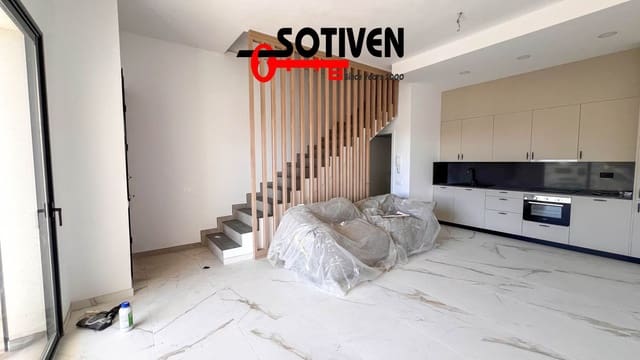 2 quarto Moradia em Banda para arrendar em Playa San Juan, Guía de Isora com garagem - 3 000 € (Ref: 9501956)
