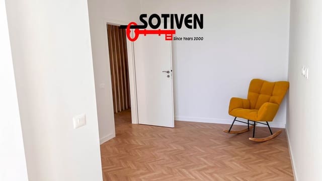 2 quarto Moradia em Banda para arrendar em Playa San Juan, Guía de Isora com garagem - 3 000 € (Ref: 9501956)