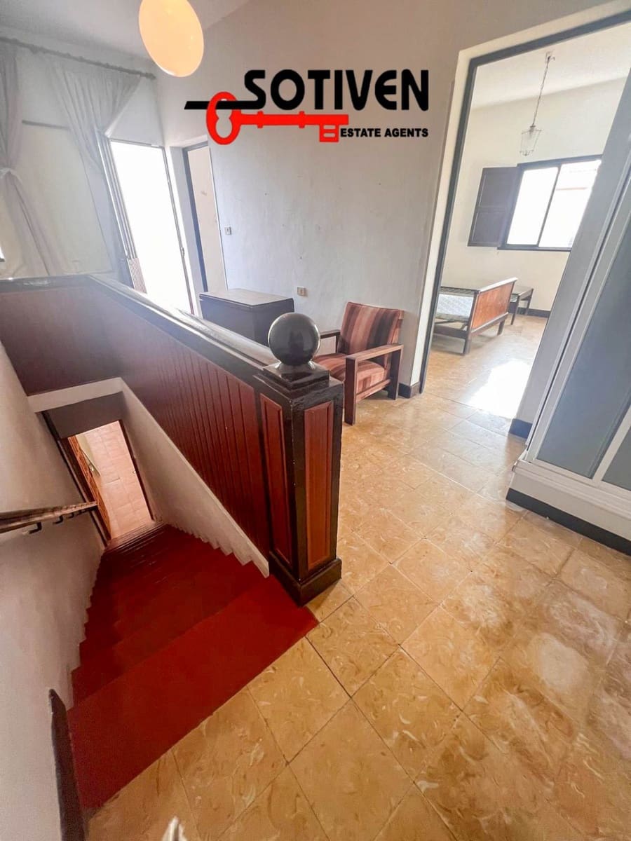 10 soveværelse Byhus til salg i El Rio de Arico - € 340.000 (Ref: 9518575)