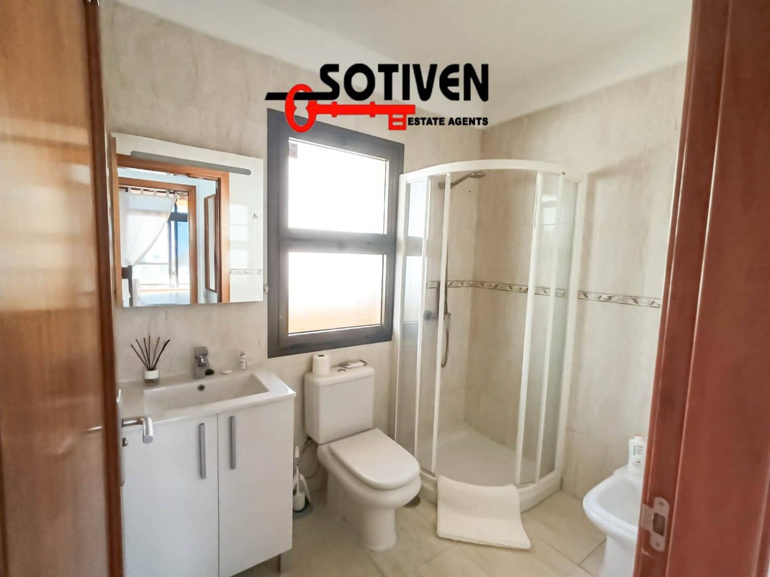 1 sypialnia Mieszkanie do wynajęcia w Arona - 1 100 € (Ref: 9535614)