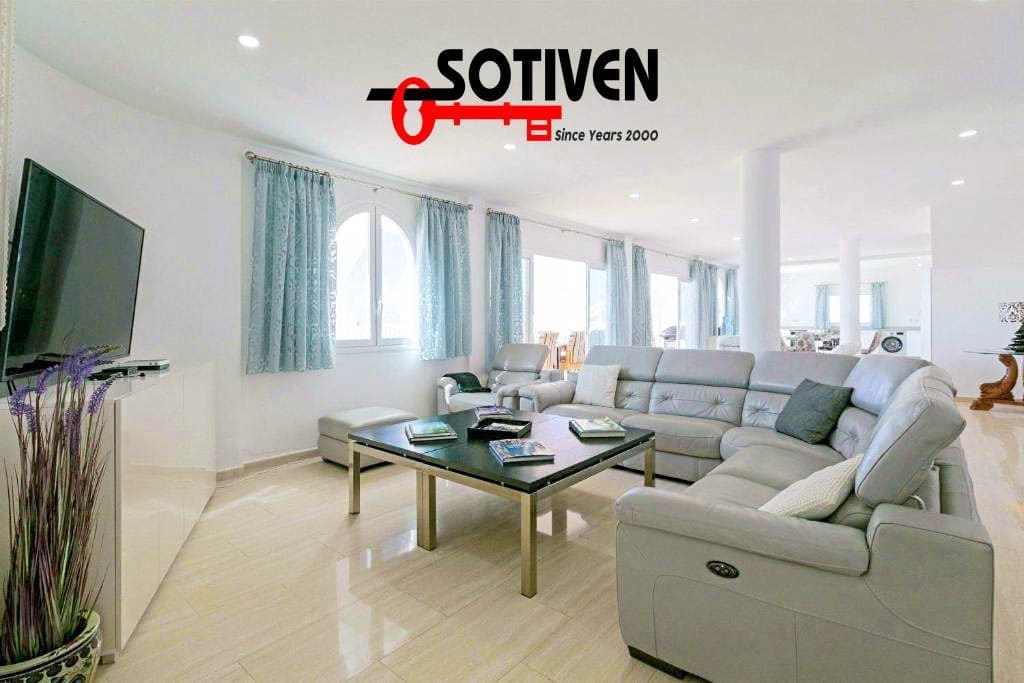 8 chambre Villa/Maison à vendre à Torviscas - 1 350 000 € (Ref: 9555262)