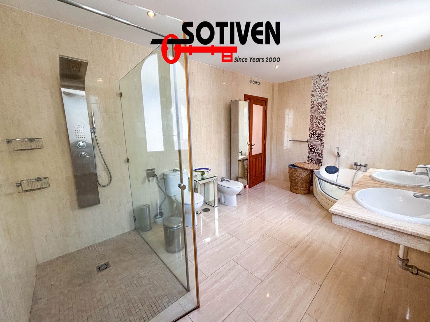 8 chambre Villa/Maison à vendre à Torviscas - 1 350 000 € (Ref: 9555262)