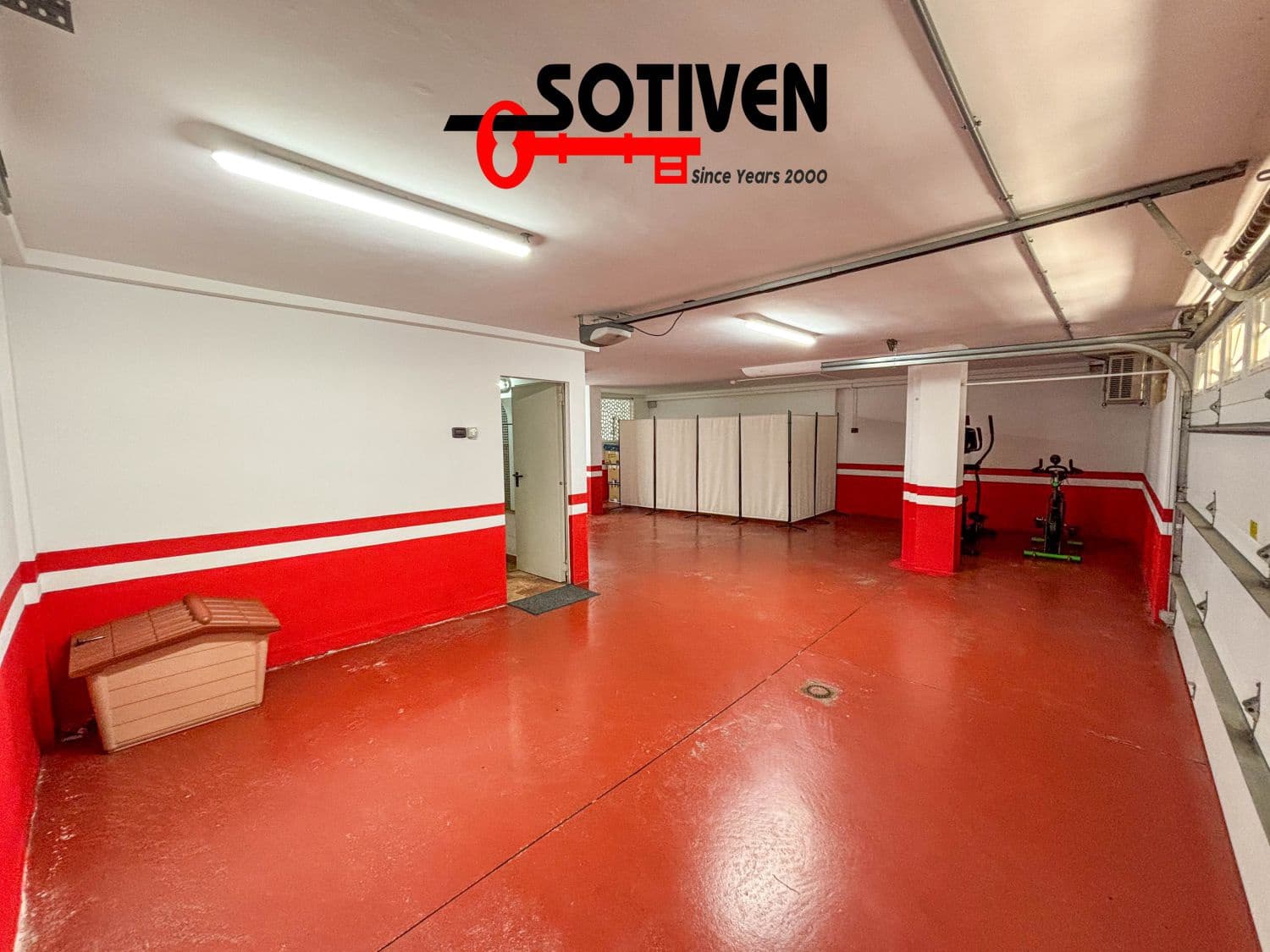 4 bedroom Villa for sale in Adeje with garage - € 685,000 (Ref: 9568215)