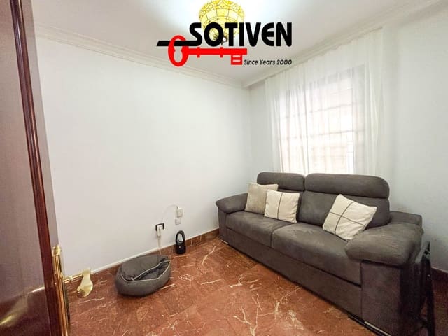 4 sovrum Villa till salu i Adeje med garage - 685 000 € (Ref: 9568215)