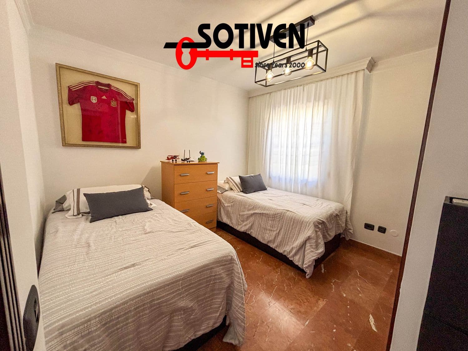 4 bedroom Villa for sale in Adeje with garage - € 685,000 (Ref: 9568215)