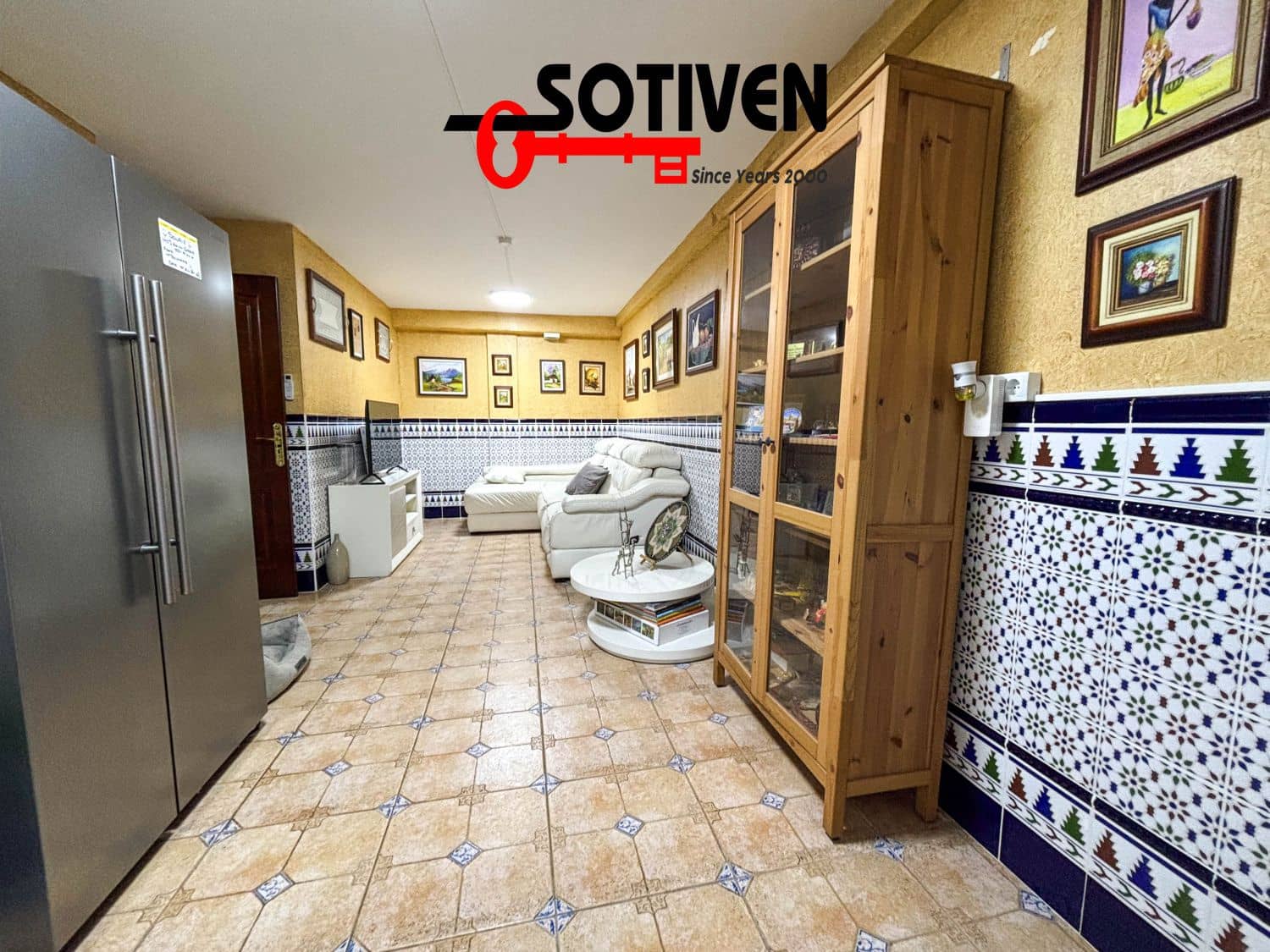 4 bedroom Villa for sale in Adeje with garage - € 685,000 (Ref: 9568215)