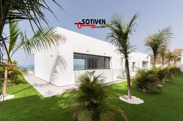 4 sypialnia Willa do wynajęcia w San Eugenio Alto, Adeje z garażem - 6 000 € (Ref: 9570812)