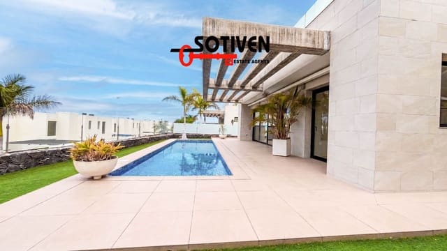 3 soverom Villa til leie i Costa Adeje, Adeje med svømmebasseng garasje - € 5 000 (Ref: 9627328)