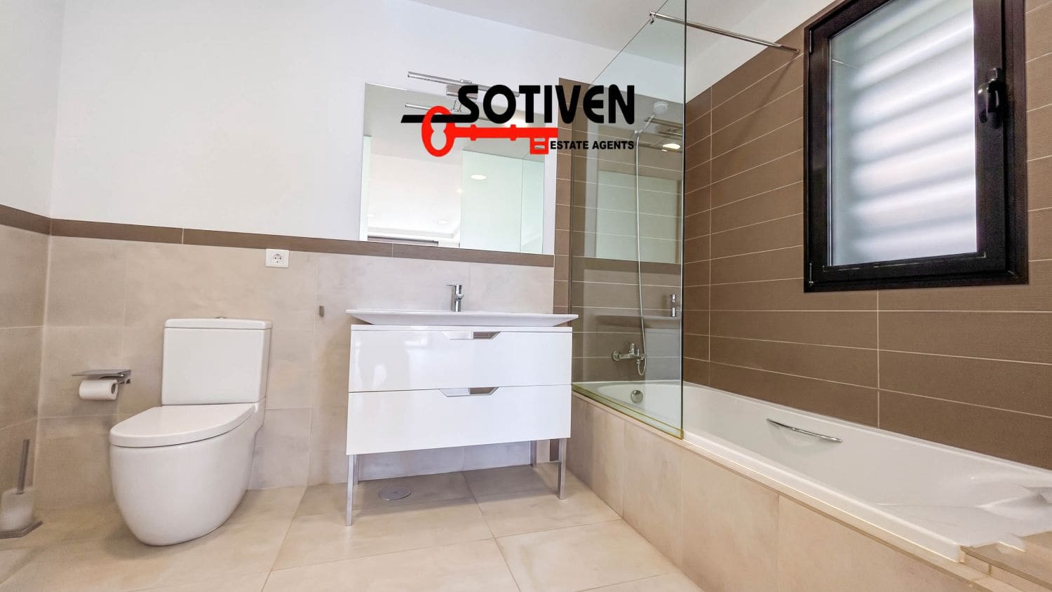 3 bedroom Villa for rent in Costa Adeje with pool garage - € 5,000 (Ref: 9627328)
