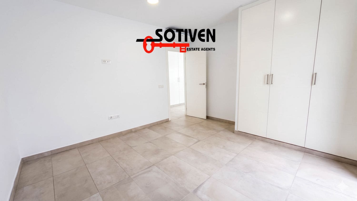 3 bedroom Villa for rent in Costa Adeje with pool garage - € 5,000 (Ref: 9627328)