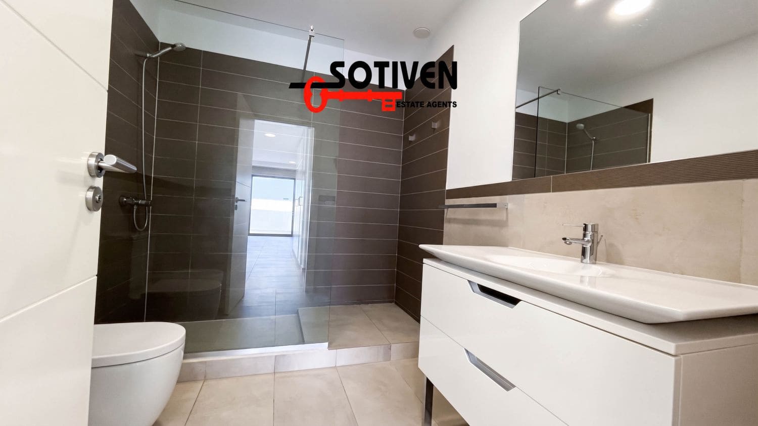3 bedroom Villa for rent in Costa Adeje with pool garage - € 5,000 (Ref: 9627328)