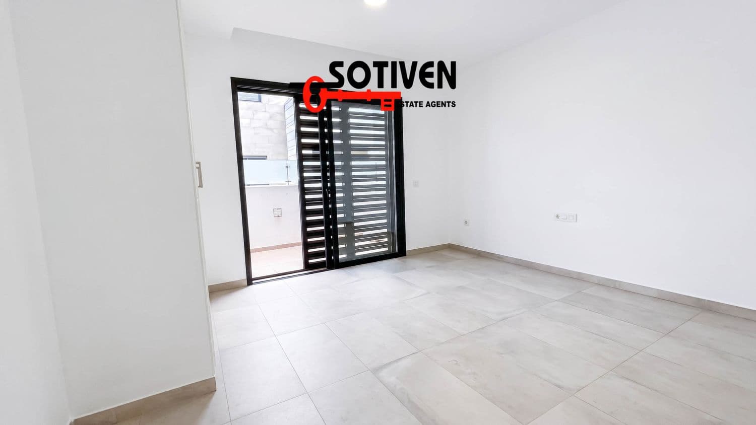 3 bedroom Villa for rent in Costa Adeje with pool garage - € 5,000 (Ref: 9627328)