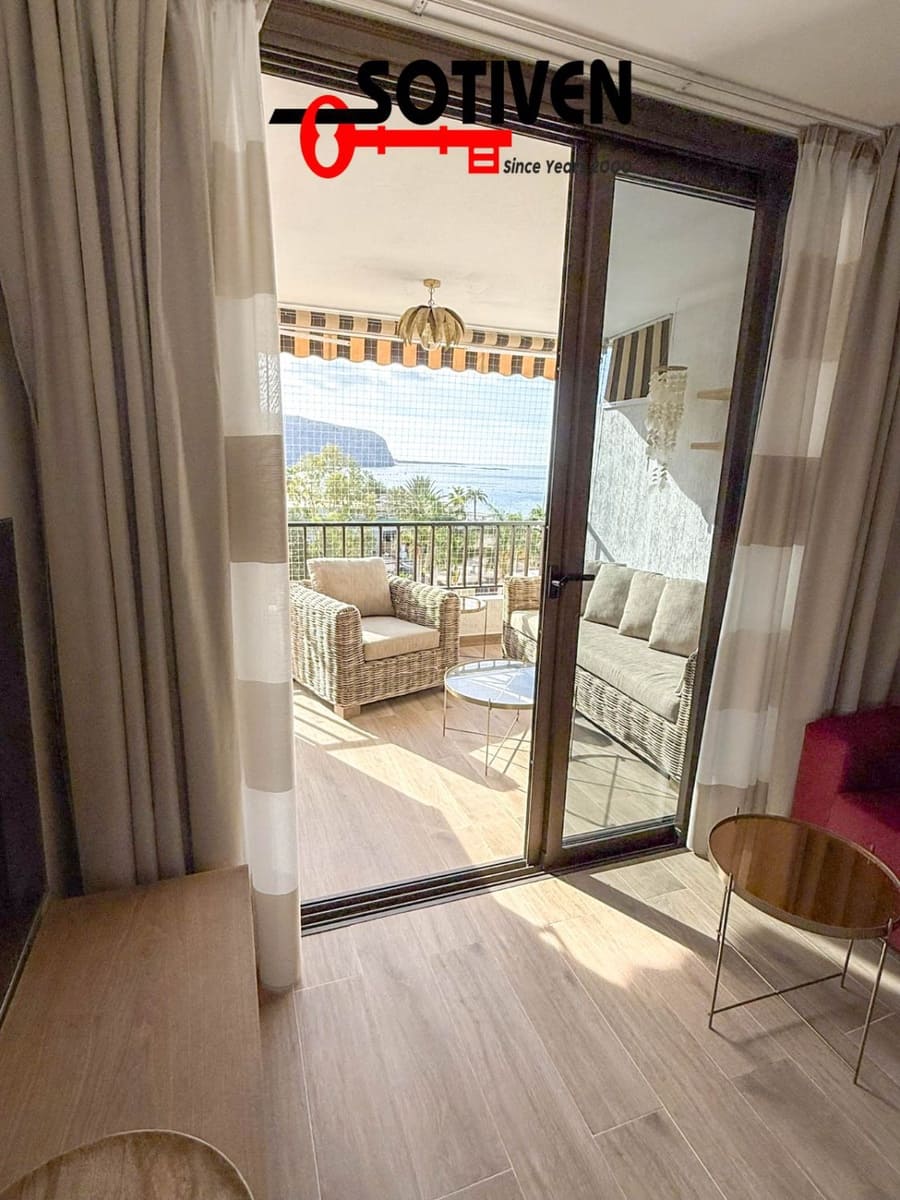 2 soveværelse Lejlighed til salg i Los Cristianos - € 630.000 (Ref: 9658458)