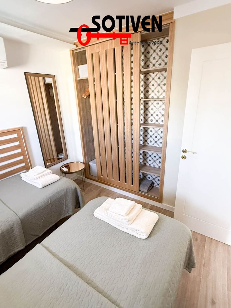 2 soveværelse Lejlighed til salg i Los Cristianos - € 630.000 (Ref: 9658458)