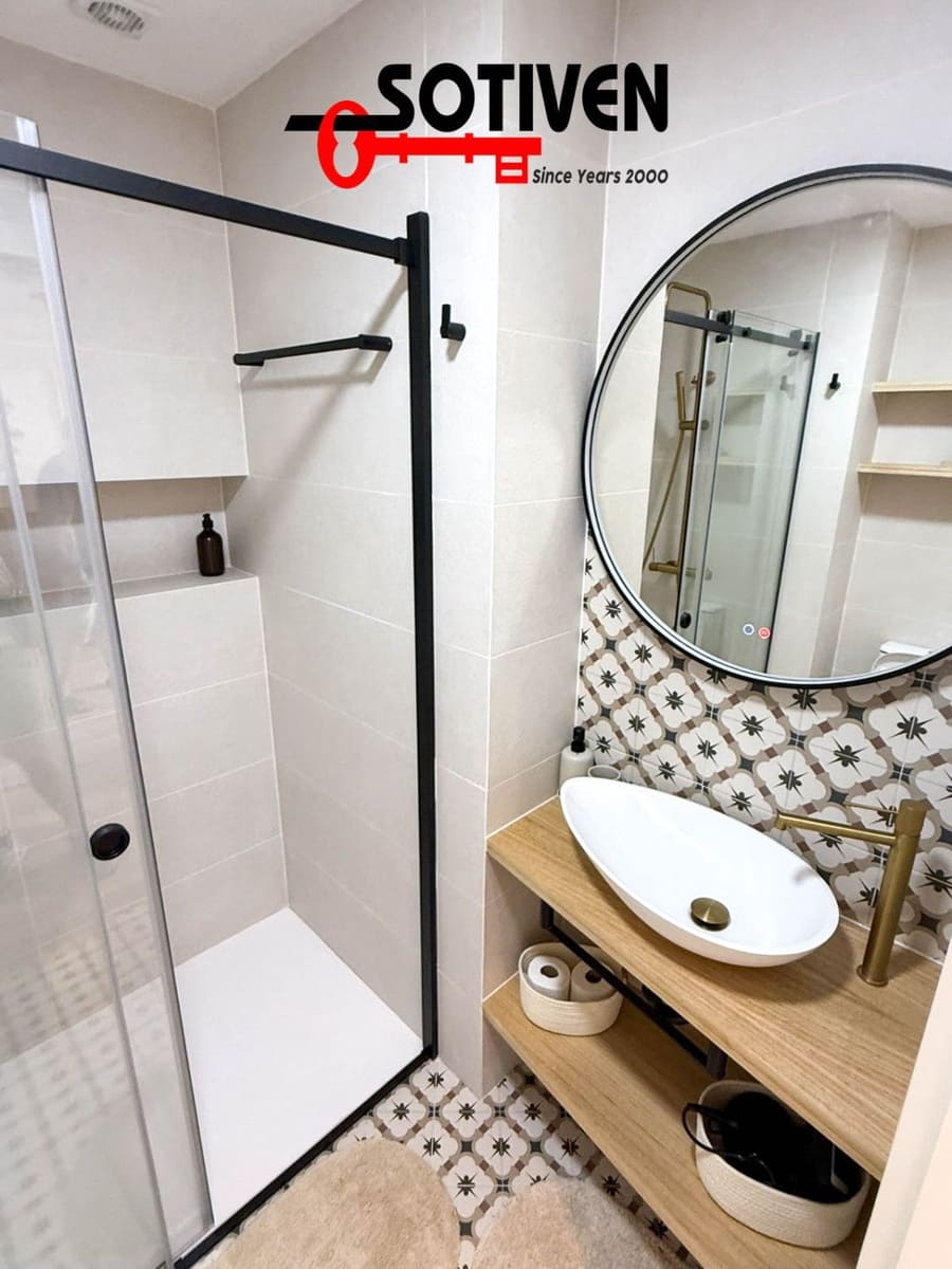 2 soveværelse Lejlighed til salg i Los Cristianos - € 630.000 (Ref: 9658458)