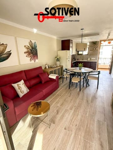 2 soveværelse Lejlighed til salg i Los Cristianos, Arona - € 630.000 (Ref: 9658458)