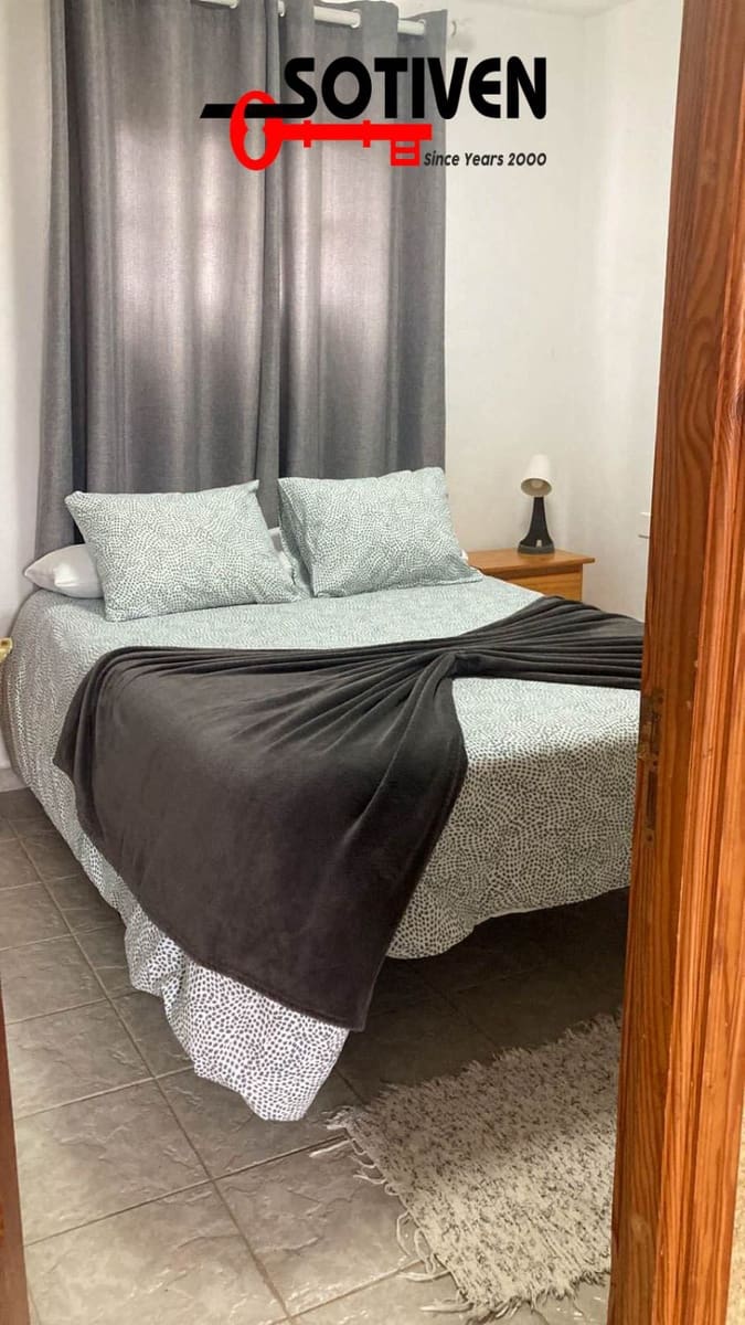 4 bedroom Townhouse for sale in Guia de Isora - € 449,500 (Ref: 9676993)