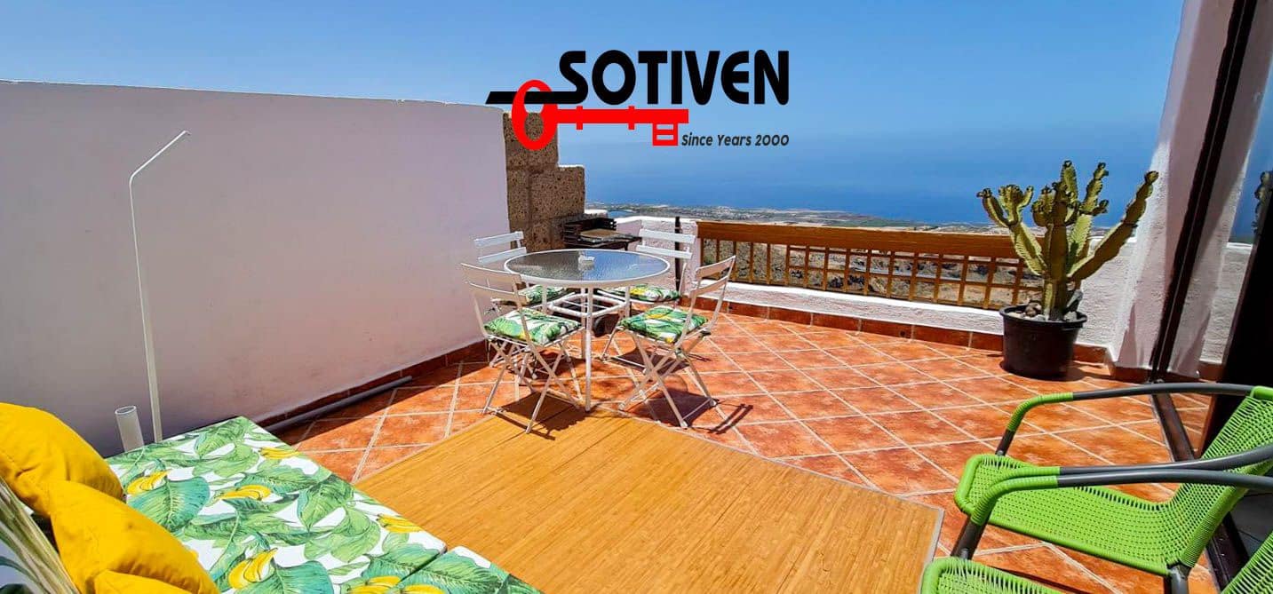 4 bedroom Townhouse for sale in Guia de Isora - € 449,500 (Ref: 9676993)