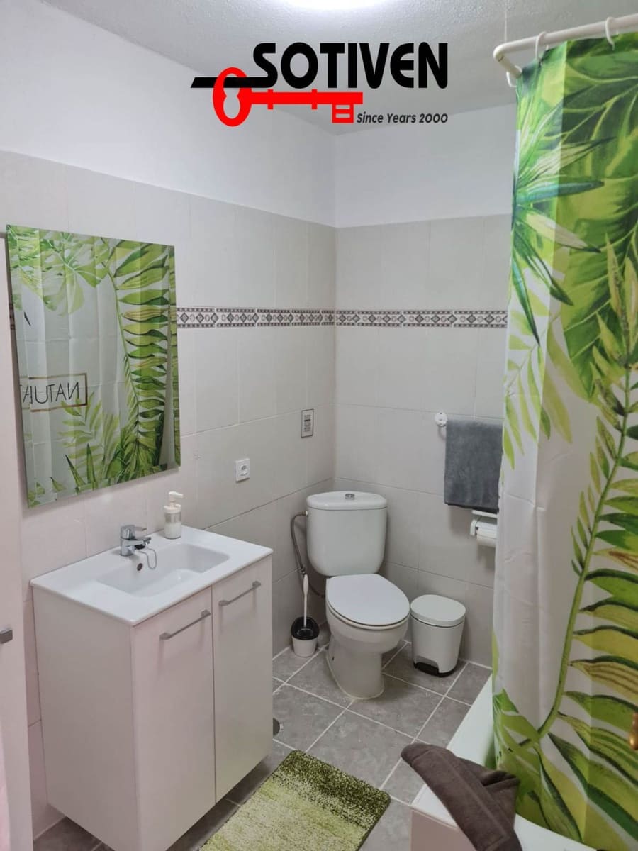 4 bedroom Townhouse for sale in Guia de Isora - € 449,500 (Ref: 9676993)