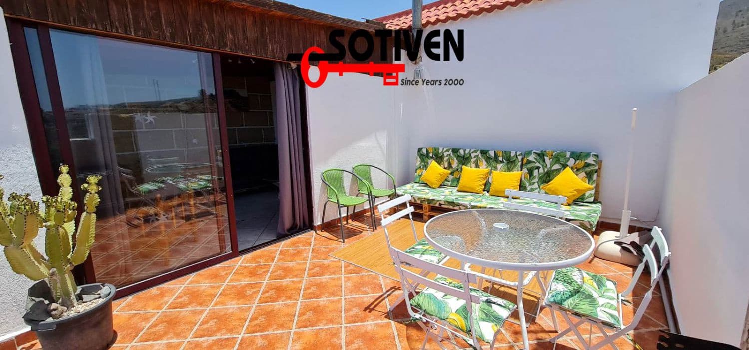 4 bedroom Townhouse for sale in Guia de Isora - € 449,500 (Ref: 9676993)