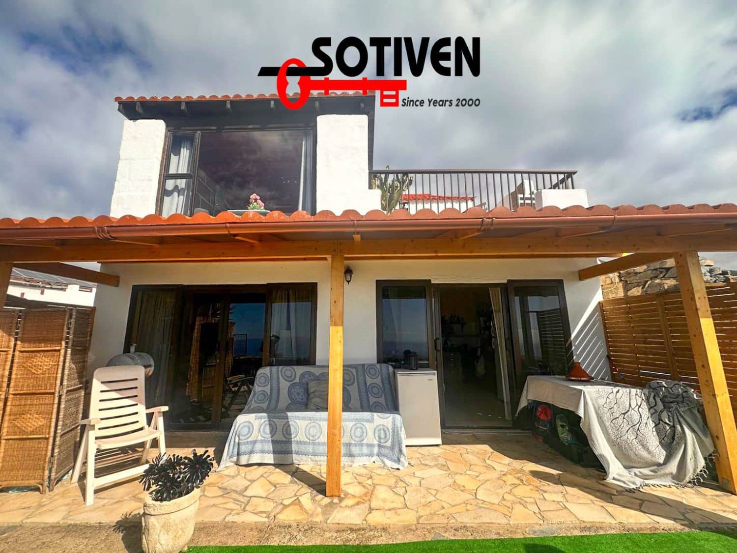 4 bedroom Townhouse for sale in Guia de Isora - € 449,500 (Ref: 9676993)