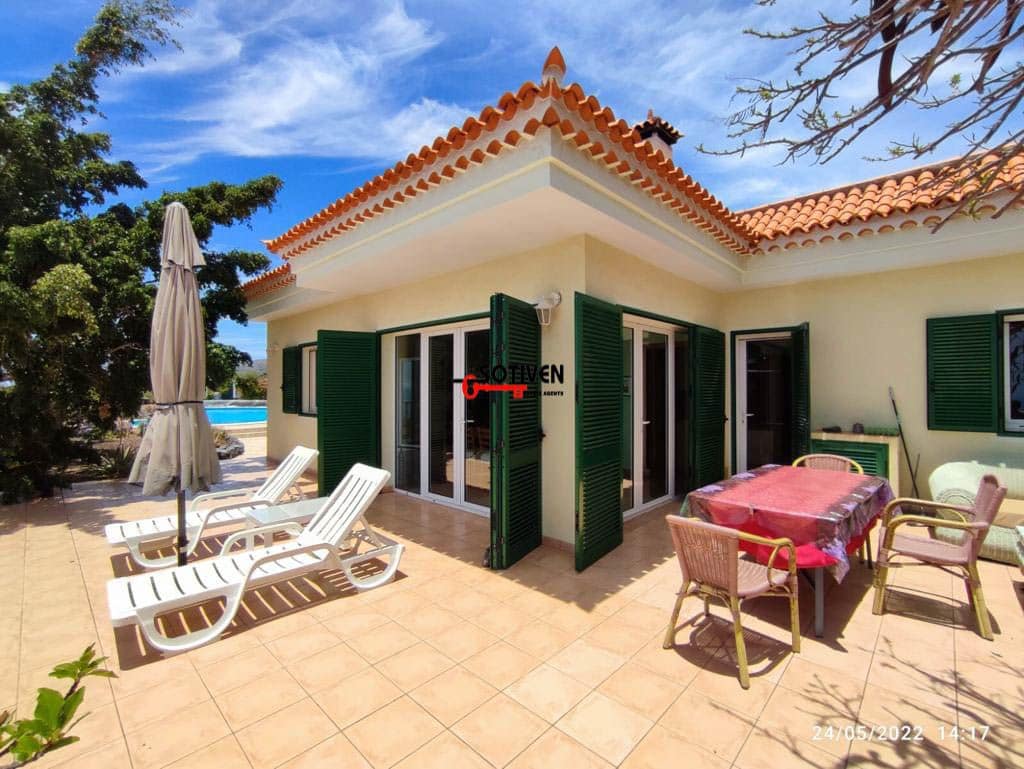 3 slaapkamer Finca/Landhuis te koop in Alcala - € 1.090.000 (Ref: 9690302)