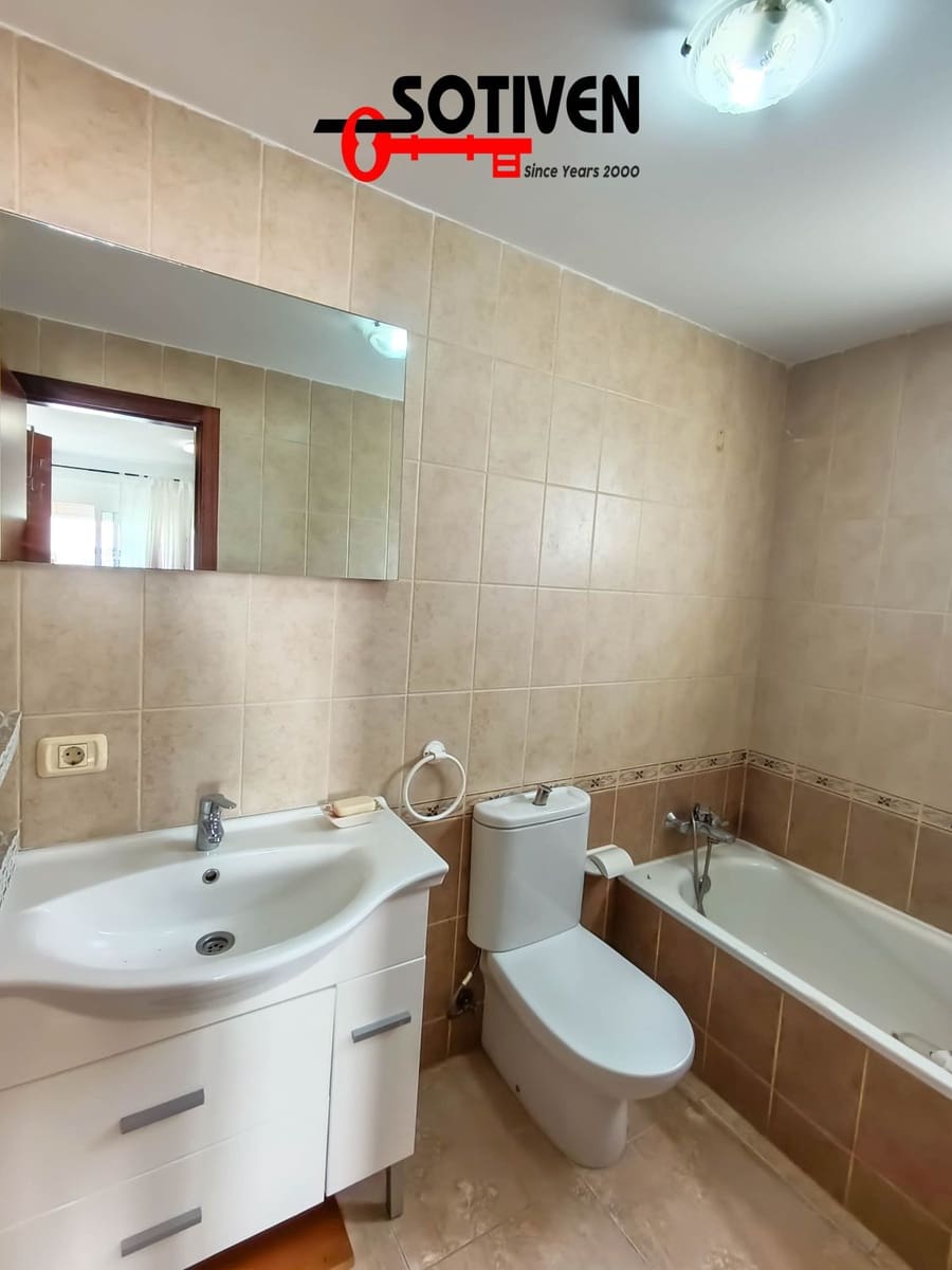 2 bedroom Apartment for sale in Parque de la Reina with garage - € 255,000 (Ref: 9698087)