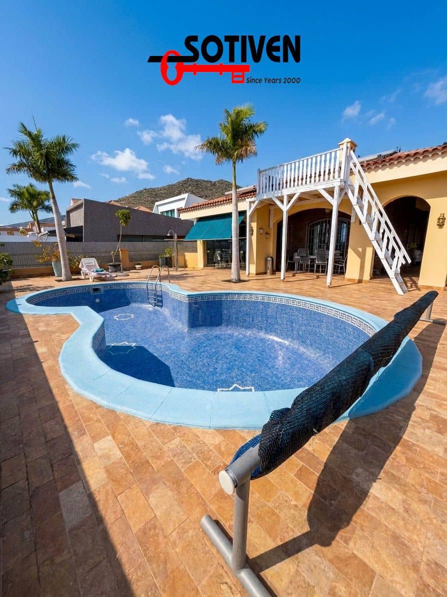 4 soverom Villa til salgs i El Madronal - € 1 170 000 (Ref: 9731741)