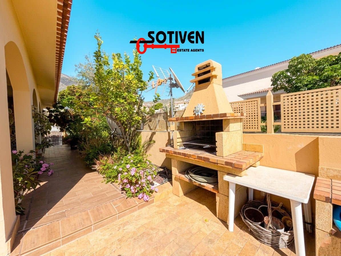 4 bedroom Villa for sale in El Madronal - € 1,170,000 (Ref: 9731741)
