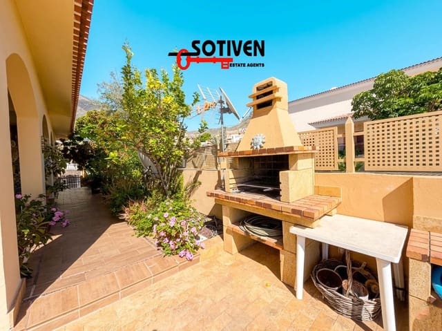 4 sypialnia Willa na sprzedaż w El Madroñal, Adeje - 1 170 000 € (Ref: 9731741)