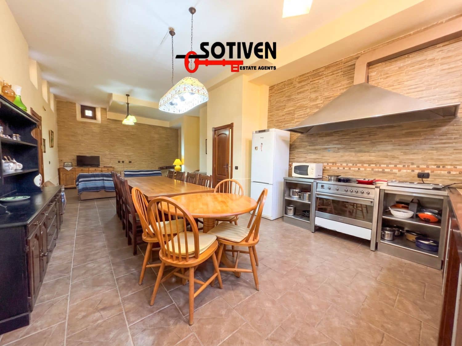 4 bedroom Villa for sale in El Madronal - € 1,170,000 (Ref: 9731741)