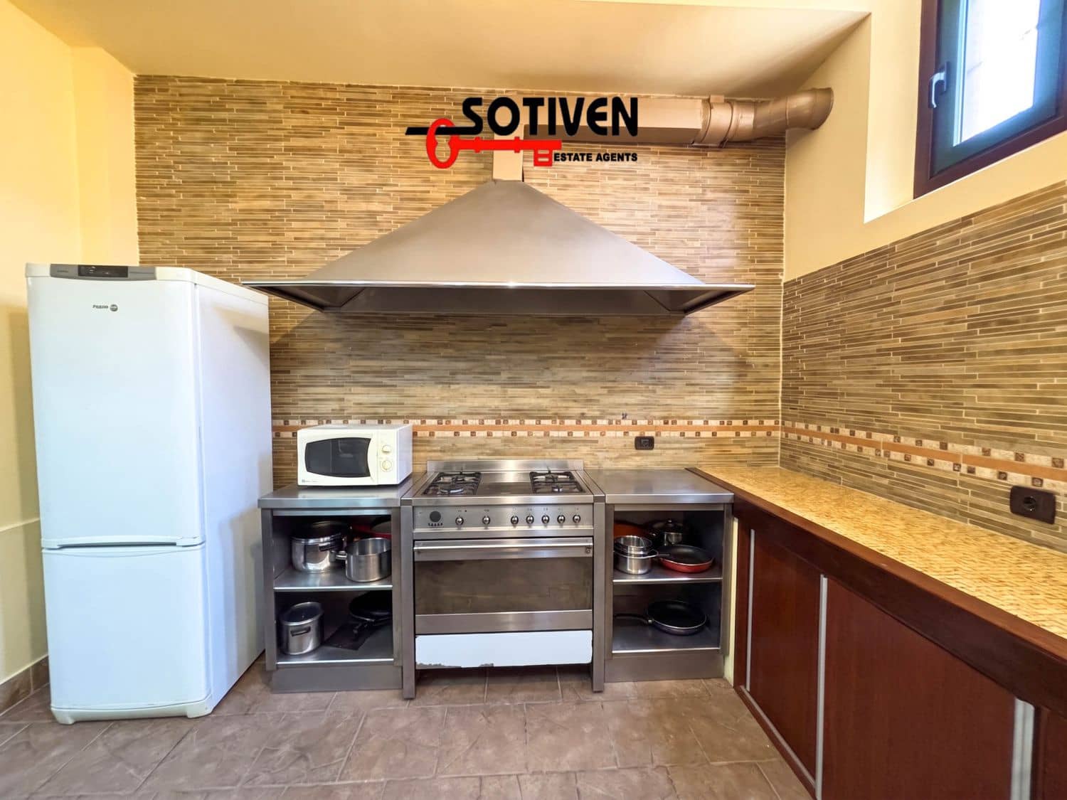 4 bedroom Villa for sale in El Madronal - € 1,170,000 (Ref: 9731741)