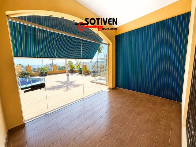 4 sypialnia Willa na sprzedaż w El Madroñal, Adeje - 1 170 000 € (Ref: 9731741)