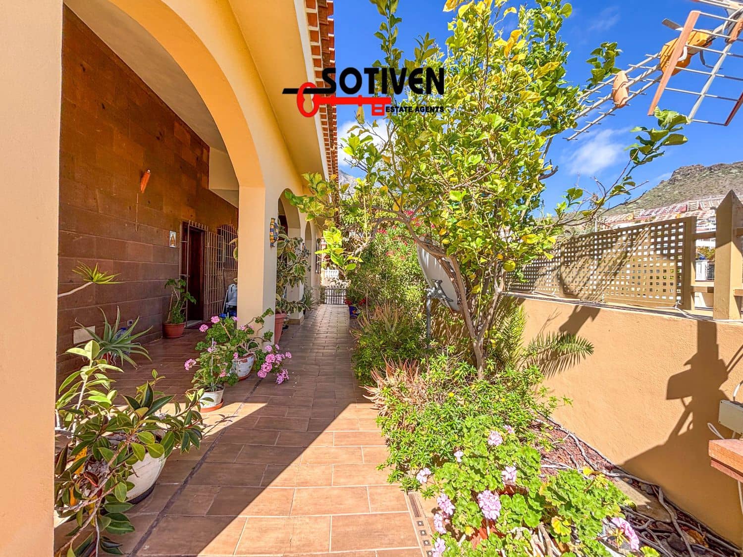 4 bedroom Villa for sale in El Madronal - € 1,170,000 (Ref: 9731741)