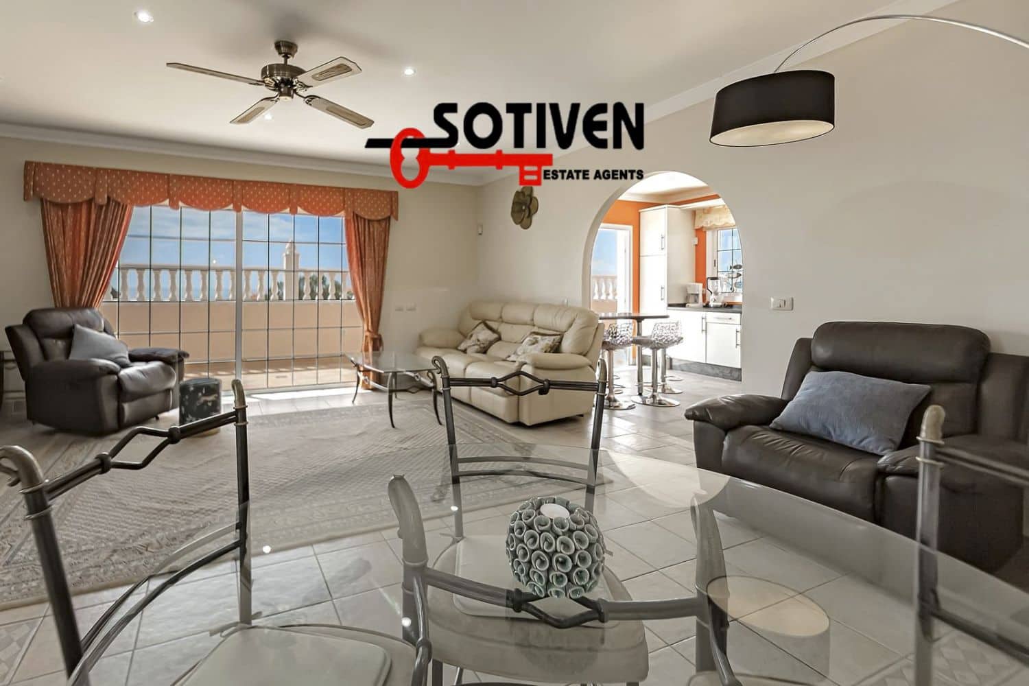 4 bedroom Villa for sale in Adeje with garage - € 890,000 (Ref: 9751691)